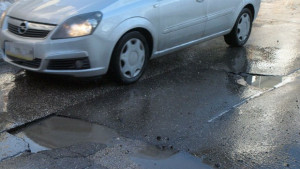 Столична община чака заем за да стартира ремонт на бул