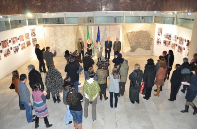 Общински фотоконкурс за ученици „Маскарадните игри през моя обектив”