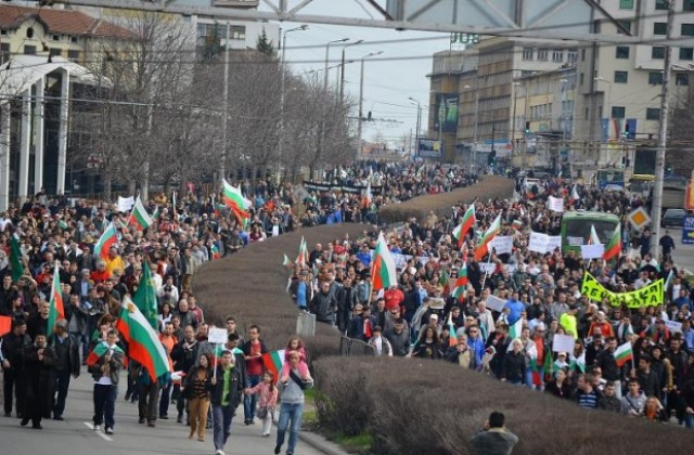 Протестът, ден 29: Хиляди варненци отново навън - LIVE