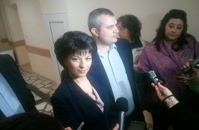 Д.Атанасова: Не успях да се преборя за по-малко ДДС на лекарствата