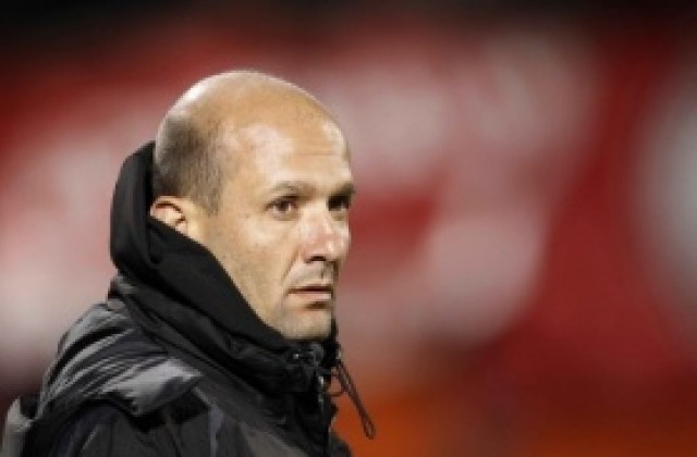 Радуканов смени Йешич в 22 часа в Кемпински