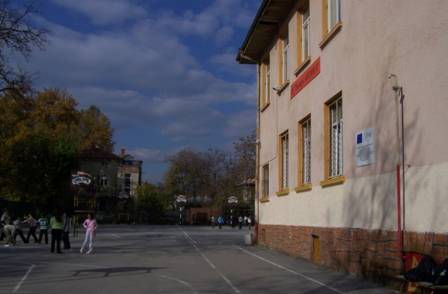 Общината санира 9 училища за 6 млн.лева