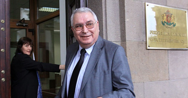На 72 години почина изтъкнатият юрист дългогодишен депутат от БСП