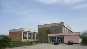 Правят проект за ремонт на лекоатлетическата писта