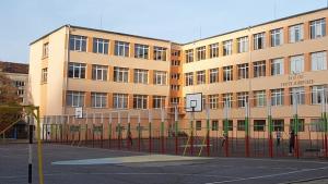 Училищата в Благоевград газифицирани и със спортни площадки