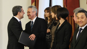 Плевнелиев Служебното правителство ще работи за доверие в институциите