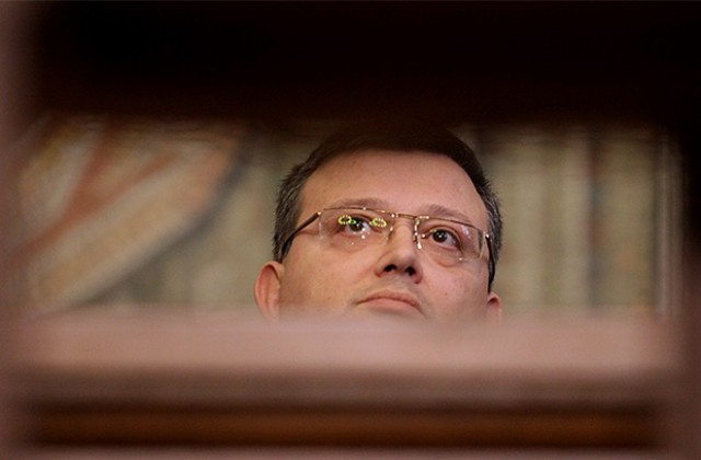 Борисов си отиде. Райков дойде. Цацаров остана