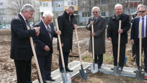 Център Канев готов до октомври ще има зала с 800