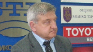 Крадат тръби на Топлофикация в Старото военно училище