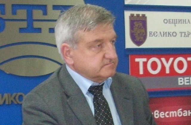 Крадат тръби на Топлофикация в Старото военно училище