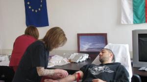 Мъж дари кръв за 112ти път