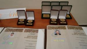 Връчват дипломите на абсолвенти от Факултета по Обществено здраве и