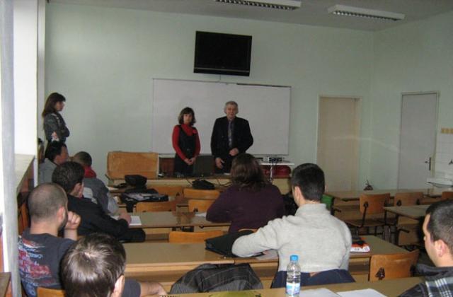 Представиха дейността на статистическото бюро пред студенти в Добрич