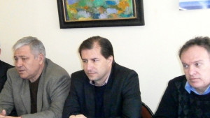 БЦеков Министрите с други държавни длъжности да ги напуснат незабавно