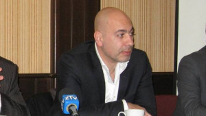 Промоция за А група е целта на новия спонсор на