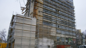 Докато част от габровци се борят със стихията други крадат