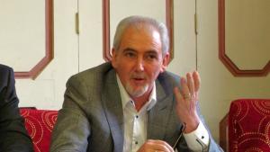 Местан Политиката се обновява от нови идеи а не от