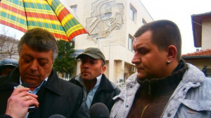 Протестиращи поискаха оставката на воден шеф