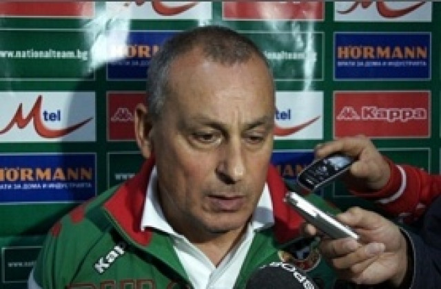 Михаил Мадански повика играч на Етър