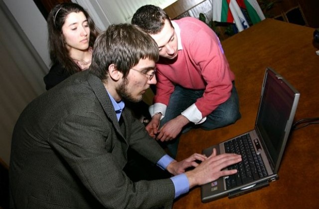 Студенти представят идеите си за промяна на политиката