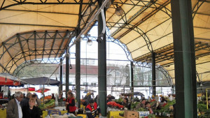 Исканията на търговците от пазара ще бъдат разгледани на сесията