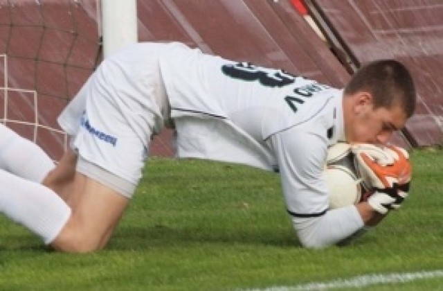 Скаут на Спортинг Брага ще гледа Китанов срещу Сърбия