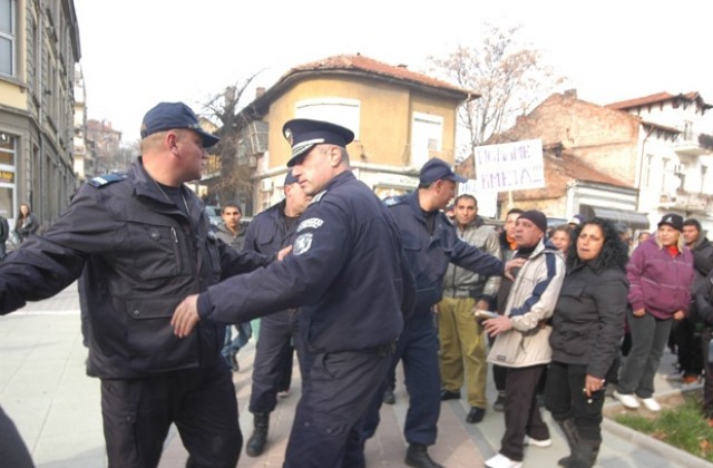 Засилено полицейско присъствие в Лом