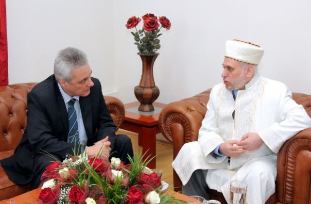 Премиерът се срещна с главния мюфтия Мустафа Хаджи