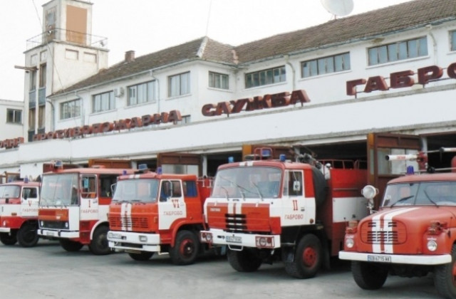 Отново силен вятър в Габровско