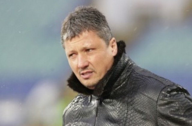 Любо Пенев: Не трябва да си вирваме нослето