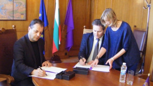 В Търново се побратими с унгарския район Зуглу