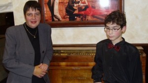 Златна лира за Петър Чернокожев