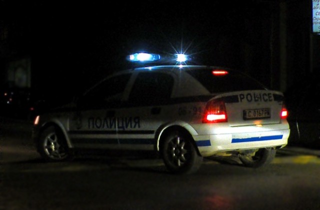Мерцедес подпален във Враца
