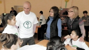 Синоптикът Емо Чолаков гостува в СОУ Комаров децата дадоха старт