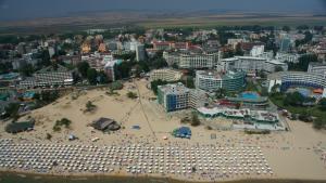 Слънчев бряг напълно готов още след дни