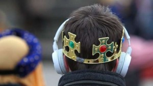 Слушалки за 30 000