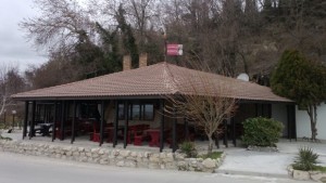 Събарят крайбрежен ресторант заради Алея Първа