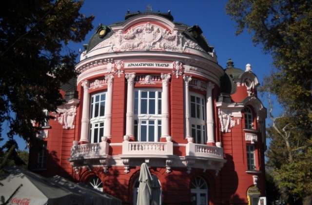 Връчват „Златна маска” в Световния ден на театъра във Варна