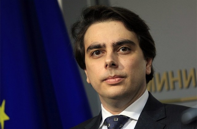 Мерки за стабилизиране на енергийната система представи Асен Василев