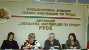 Осигуряват безплатни декодери на социално слаби