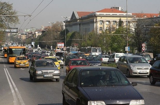Автобусните превозвачи очакват решение на част от проблемите и в краткосрочен план