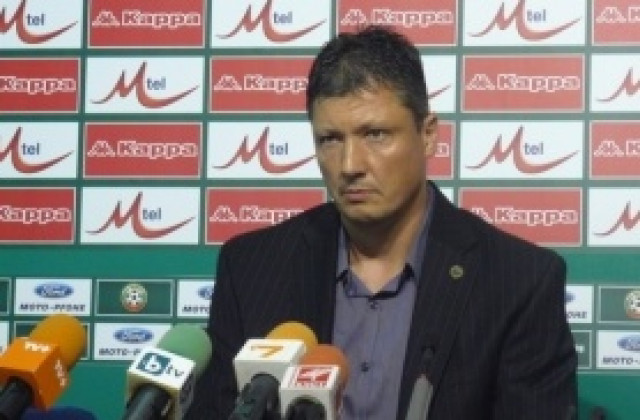 Любослав Пенев: Не бързайте със сметките