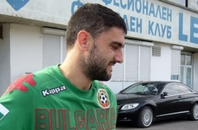 Гаджев с  контузен менискус, решават утре как да го лекуват