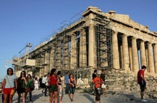 Бомба избухна до Акропола