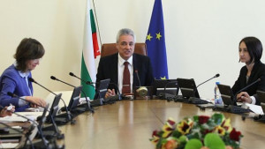 Кабинетът казва колко пари ще отпусне за найбедните