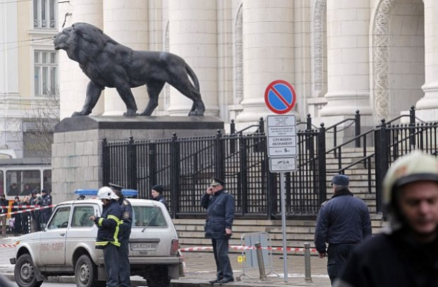 Пореден сигнал за бомба изпразни Съдебната палата