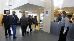 Управителният съвет на Кипърската народна банка подаде оставка