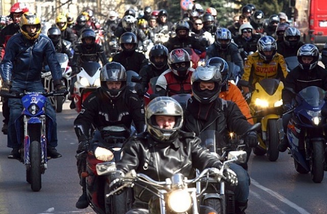 Търновски рокери откриват мото сезона