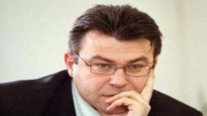 И Кунева пусна парашутист в Разград