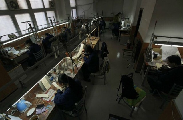 Китайци създадоха най-лекия материал в света